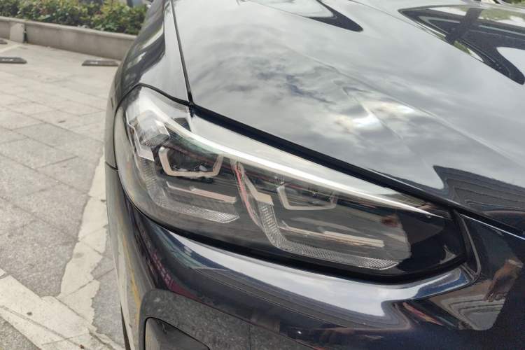 Used BMW X3 2023 Restyled xDrive30i Leading Edition M Night Sky Package Right Front Headlight