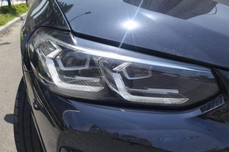 Used BMW X3 2023 xDrive30i Leading Model M Night Edition Package Right Front Headlight