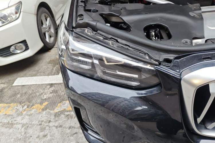 Used BMW X3 2023 xDrive25i M Sport Package Right Front Headlight