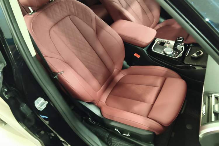 Used BMW X3 2023 Restyled xDrive30i Leading Edition M Night Sky Package Right Front Seat