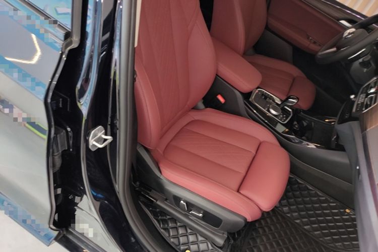 Used BMW X3 2023 Restyled xDrive30i Leading Edition M Night Sky Package Right Front Seat