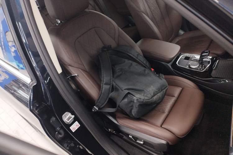 Used BMW X3 2023 xDrive25i M Sport Package Right Front Seat