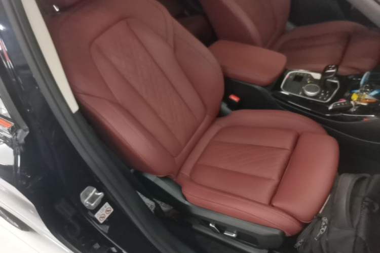 Used BMW X3 2023 Restyled xDrive30i Leading Edition M Night Sky Package Right Front Seat