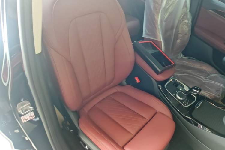 Used BMW X3 2023 xDrive25i M Sport Package Right Front Seat