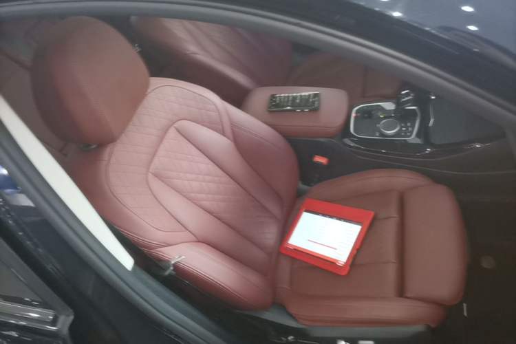 Used BMW X3 2023 xDrive30i Leading Model M Night Edition Package Right Front Seat