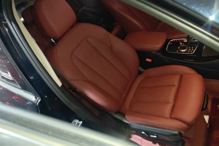 Used BMW X3 2023 xDrive25i M Sport Package Right Front Seat