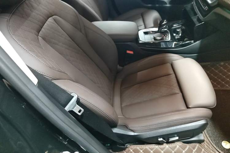 Used BMW X3 2023 Restyled xDrive30i Leading Edition M Night Sky Package Right Front Seat