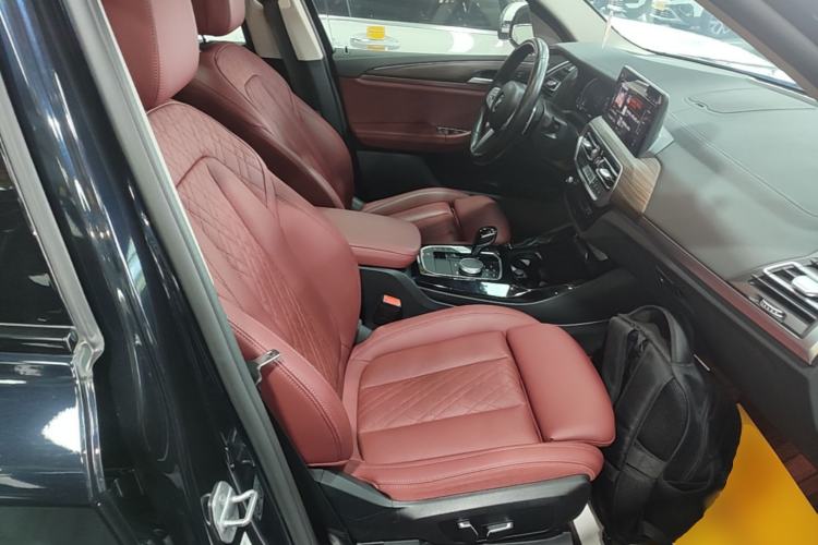 Used BMW X3 2023 Restyled xDrive30i Leading Edition M Night Sky Package Right Front Seat