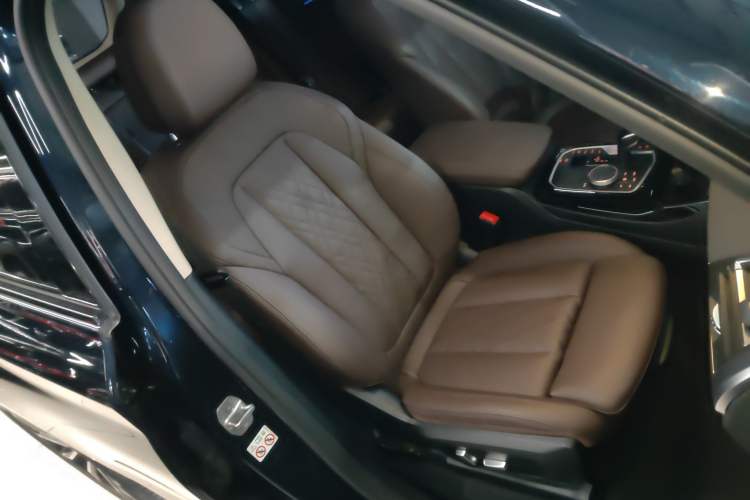 Used BMW X3 2023 xDrive30i Leading Model M Night Edition Package Right Front Seat