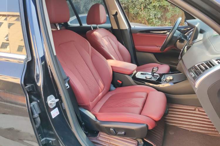 Used BMW X3 2023 xDrive25i M Sport Package Right Front Seat