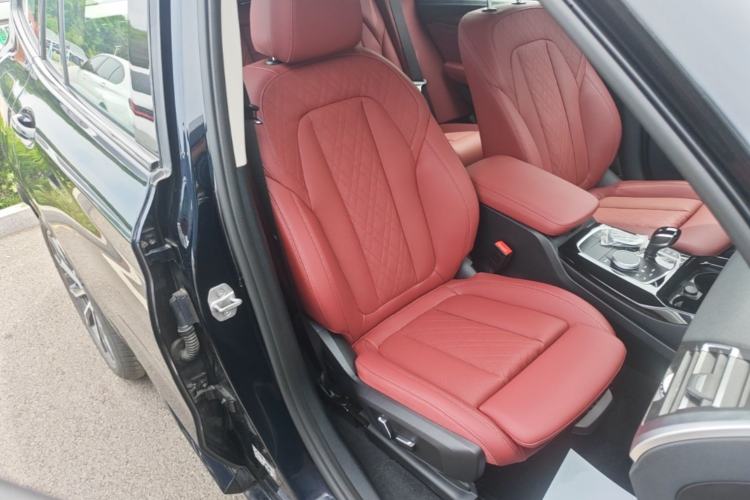 Used BMW X3 2023 Restyled xDrive30i Leading Edition M Night Sky Package Right Front Seat