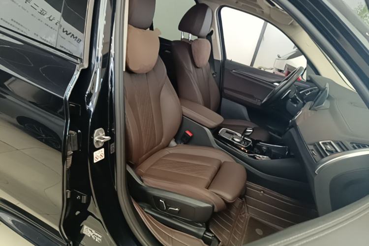 Used BMW X3 2023 Restyled xDrive30i Leading Edition M Night Sky Package Right Front Seat