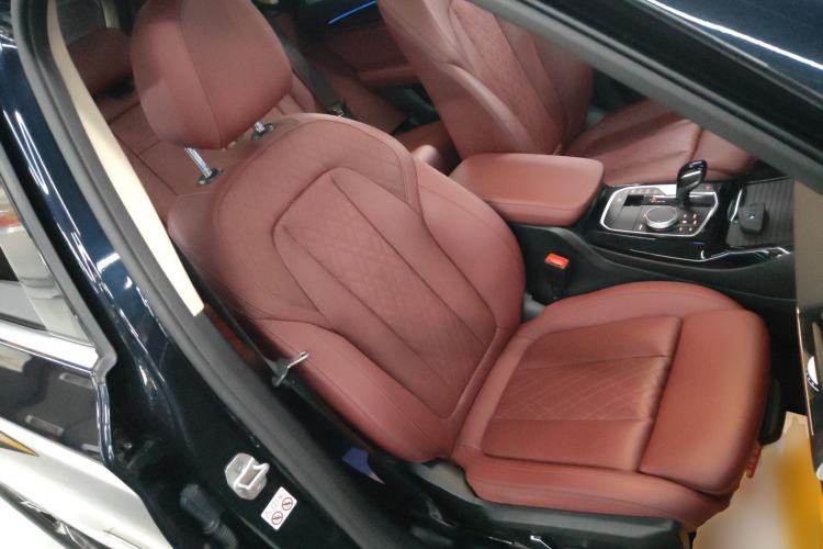 Used BMW X3 2023 xDrive25i M Sport Package Right Front Seat