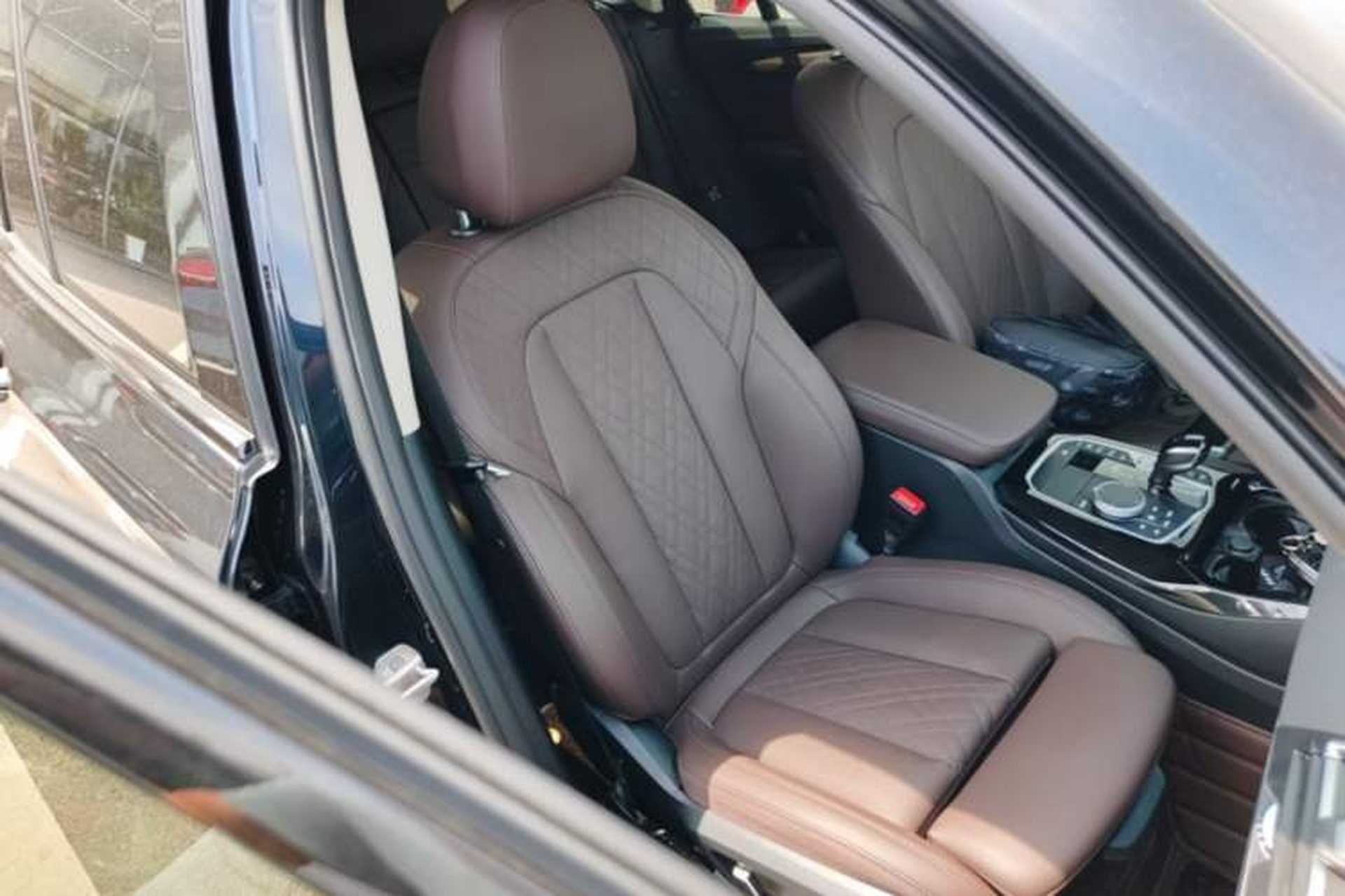 Used BMW X3 2023 Restyled xDrive30i Leading Edition M Night Sky Package Right Front Seat
