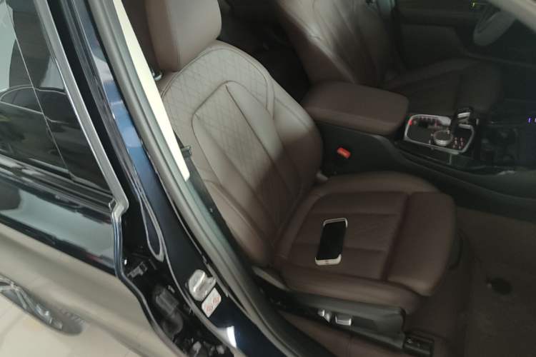 Used BMW X3 2023 xDrive30i Leading Model M Night Edition Package Right Front Seat