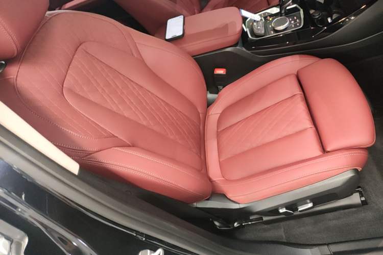 Used BMW X3 2023 xDrive25i M Sport Package Right Front Seat