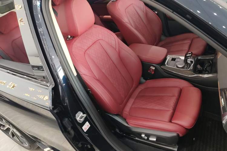 Used BMW X3 2023 xDrive30i Leading Model M Night Edition Package Right Front Seat