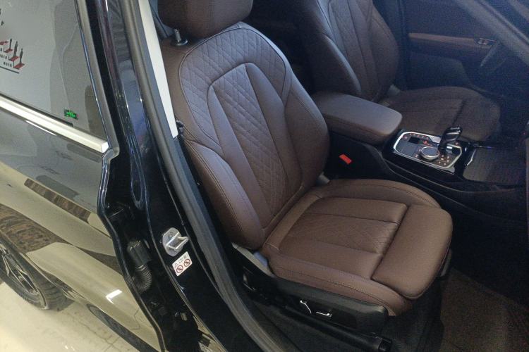 Used BMW X3 2023 xDrive25i M Sport Package Right Front Seat
