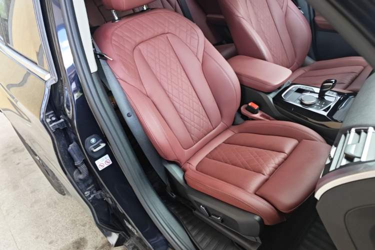 Used BMW X3 2023 xDrive25i M Sport Package Right Front Seat