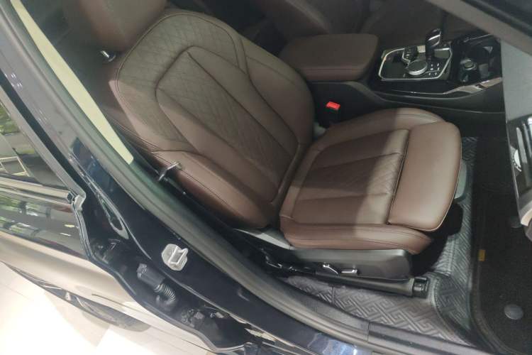 Used BMW X3 2023 Restyled xDrive30i Leading Edition M Night Sky Package Right Front Seat