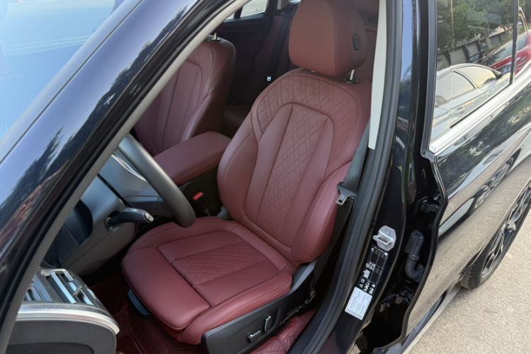 Used BMW X3 2023 xDrive25i M Sport Package Right Front Seat