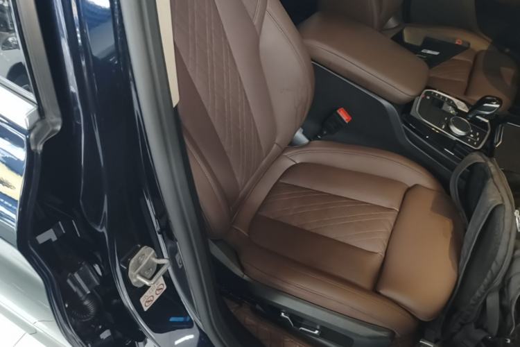 Used BMW X3 2023 xDrive25i M Sport Package Right Front Seat