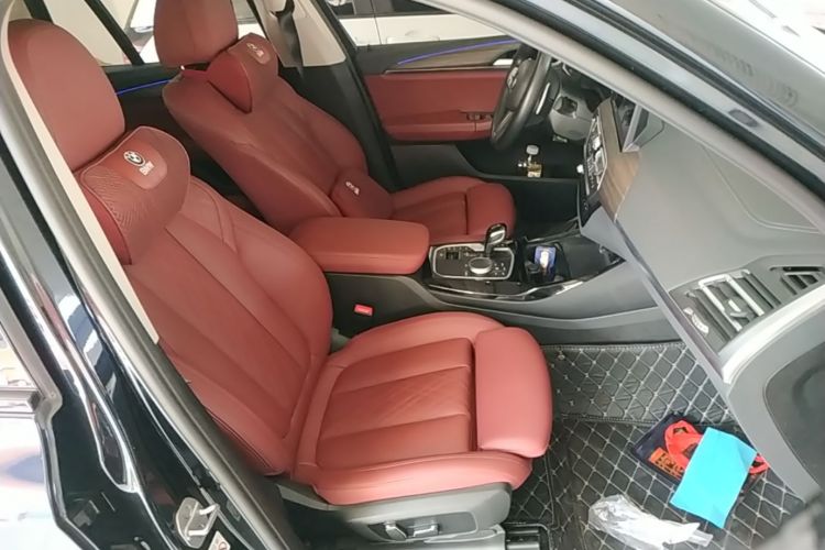 Used BMW X3 2023 Restyled xDrive30i Leading Edition M Night Sky Package Right Front Seat