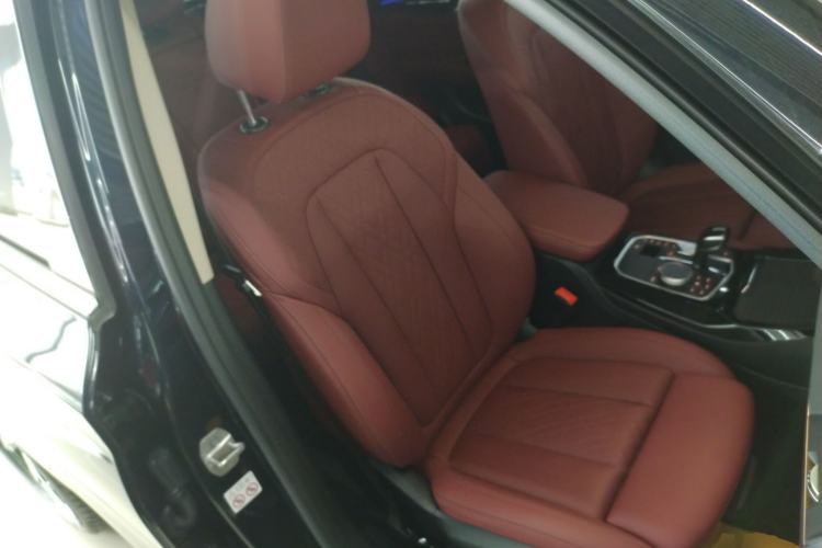 Used BMW X3 2023 xDrive25i M Sport Package Right Front Seat