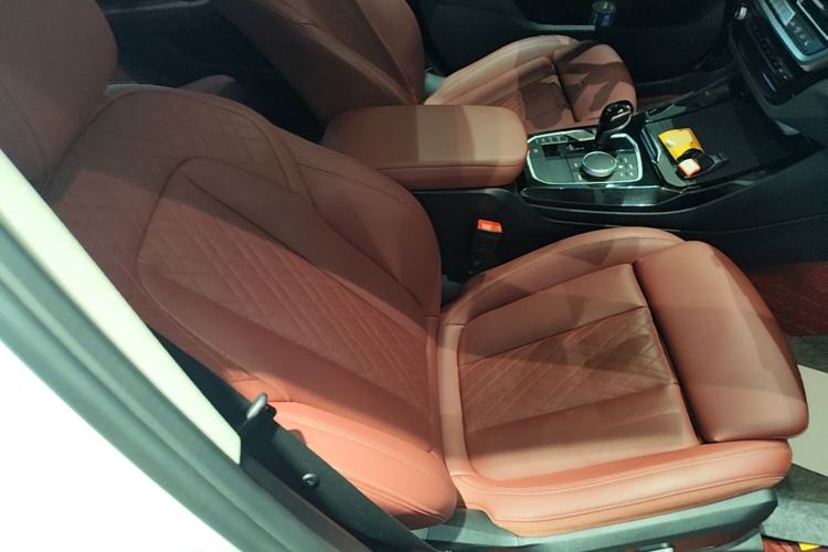 Used BMW X3 2023 Restyled xDrive30i Leading Edition M Night Sky Package Right Front Seat