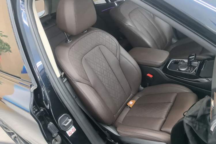 Used BMW X3 2023 Restyled xDrive30i Leading Edition M Night Sky Package Right Front Seat