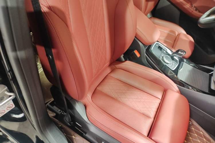 Used BMW X3 2023 Restyled xDrive30i Leading Edition M Night Sky Package Right Front Seat