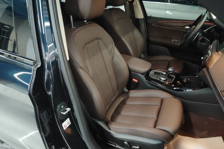 Used BMW X3 2023 Restyled xDrive30i Leading Edition M Night Sky Package Right Front Seat