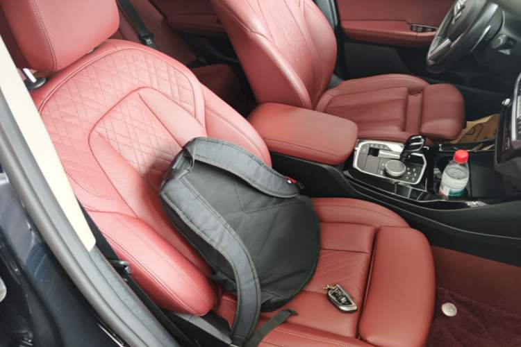 Used BMW X3 2023 Restyled xDrive30i Leading Edition M Night Sky Package Right Front Seat