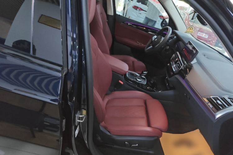 Used BMW X3 2023 xDrive25i M Sport Package Right Front Seat