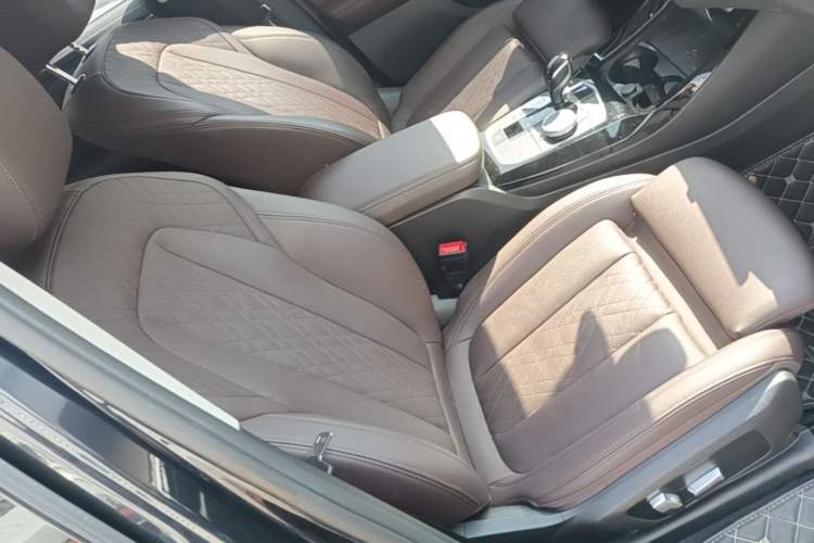 Used BMW X3 2023 xDrive30i Leading Model M Night Edition Package Right Front Seat