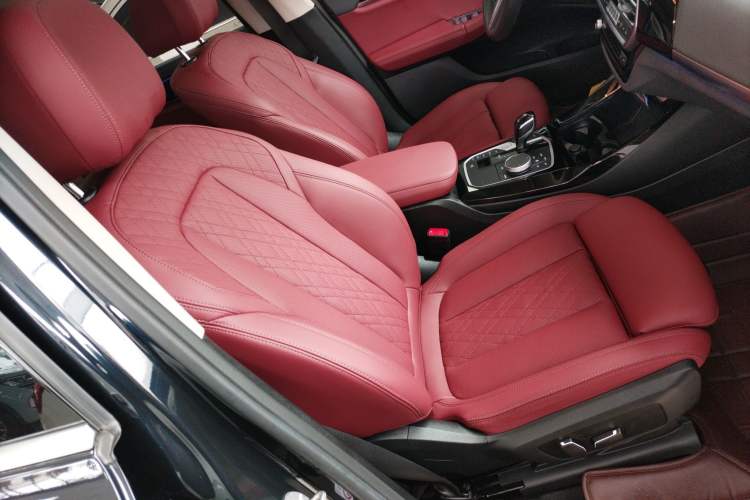 Used BMW X3 2023 xDrive25i M Sport Package Right Front Seat