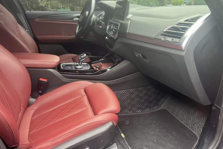 Used BMW X3 2023 Restyled xDrive30i Luxury Version M Night Edition Package Right Front Seat