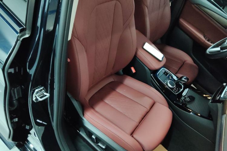 Used BMW X3 2023 Restyled xDrive30i Leading Edition M Night Sky Package Right Front Seat