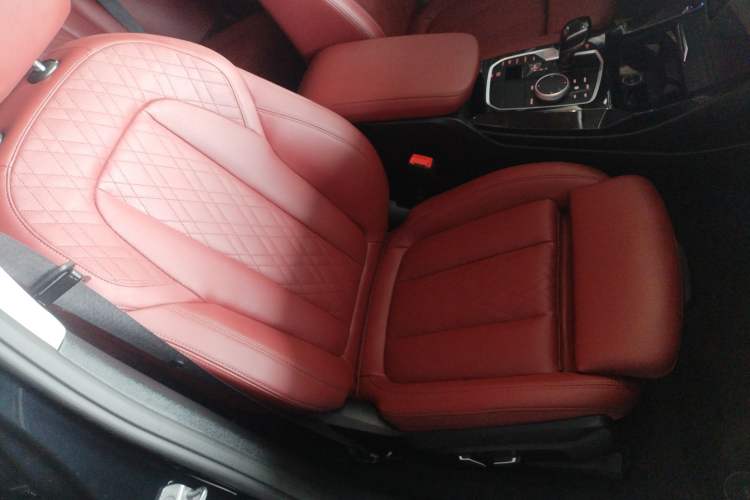Used BMW X3 2023 Restyled xDrive30i Leading Edition M Night Sky Package Right Front Seat