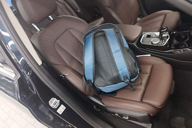 Used BMW X3 2023 xDrive25i M Sport Package Right Front Seat