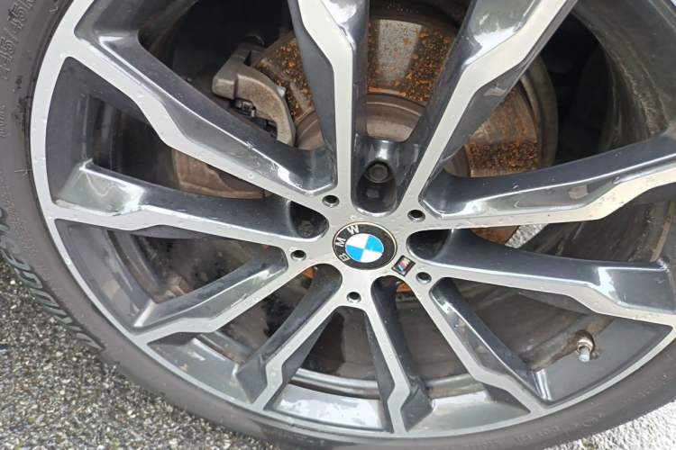 Used BMW X3 2023 Restyled xDrive30i Leading Edition M Night Sky Package Right Front Wheel Hub