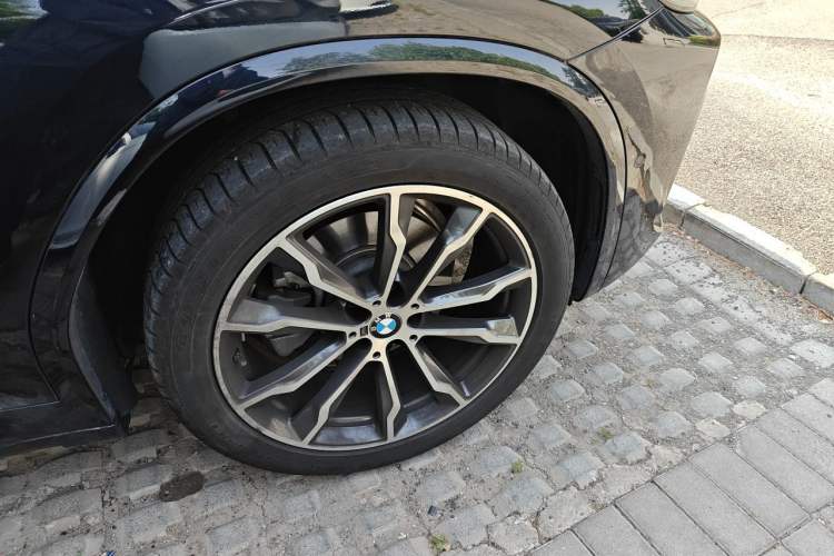 Used BMW X3 2023 xDrive30i Leading Model M Night Edition Package Right Front Wheel Hub