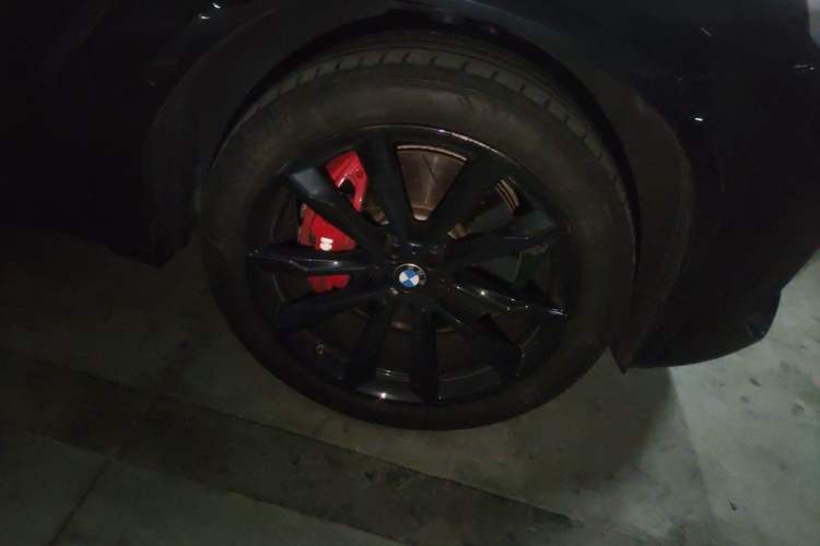 Used BMW X3 2023 xDrive30i Leading Model M Night Edition Package Right Front Wheel Hub