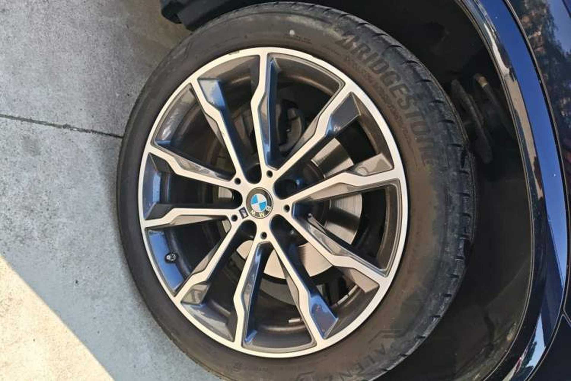 Used BMW X3 2023 xDrive30i Leading Model M Night Edition Package Right Front Wheel Hub