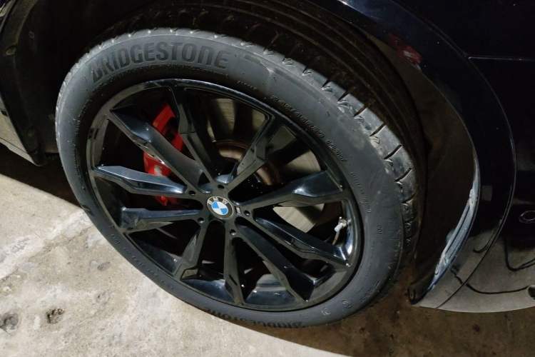 Used BMW X3 2023 xDrive30i Luxury Edition M Night Sky Package Right Front Wheel Hub