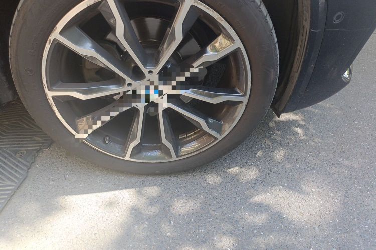 Used BMW X3 2023 Restyled xDrive30i Leading Edition M Night Sky Package Right Front Wheel Hub