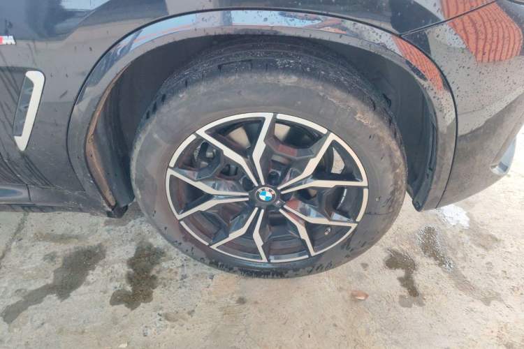 Used BMW X3 2023 xDrive25i M Sport Package Right Front Wheel Hub