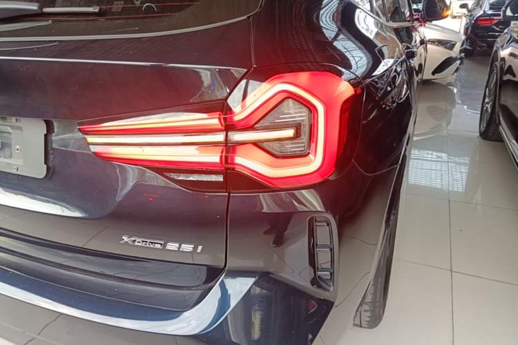 Used BMW X3 2023 xDrive25i M Sport Package Right Rear Taillight