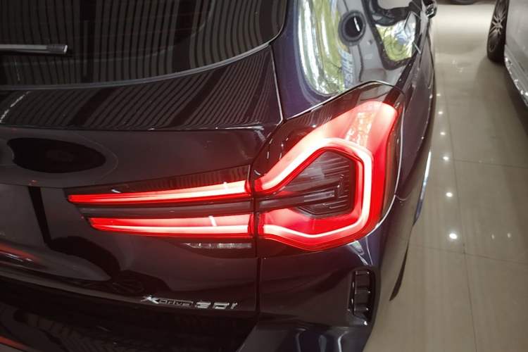 Used BMW X3 2023 xDrive30i Leading Model M Night Edition Package Right Rear Taillight
