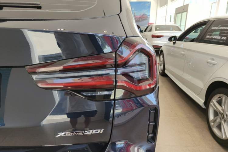 Used BMW X3 2023 Restyled xDrive30i Leading Edition M Night Sky Package Right Rear Taillight